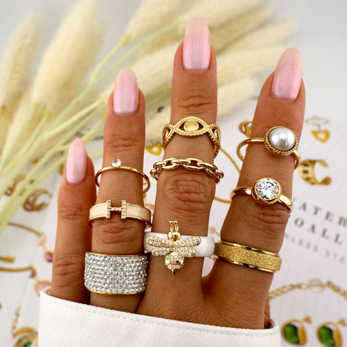 Madison Honeybee Ring