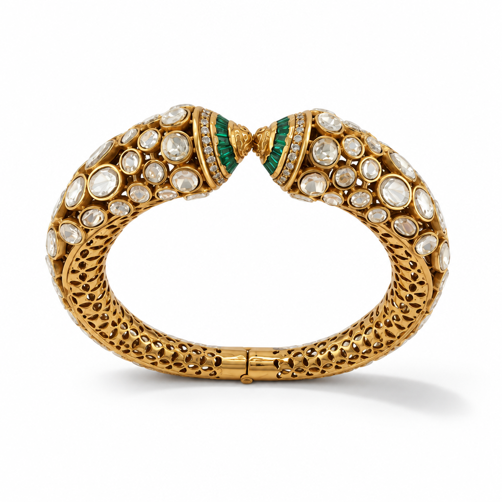 Zareen Emerald Crest Kada