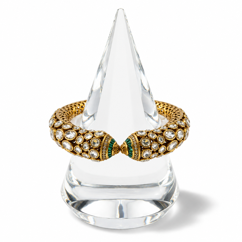 Zareen Emerald Crest Kada