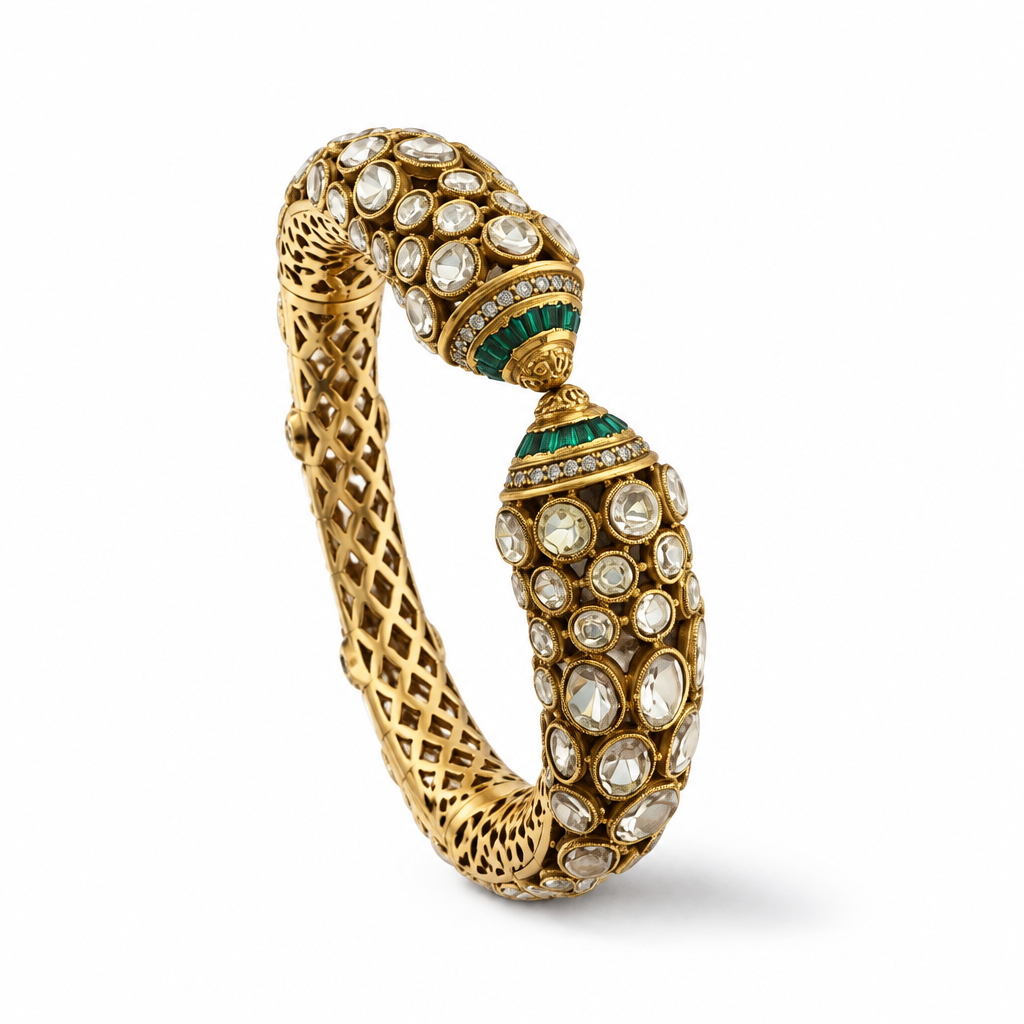 Zareen Emerald Crest Kada