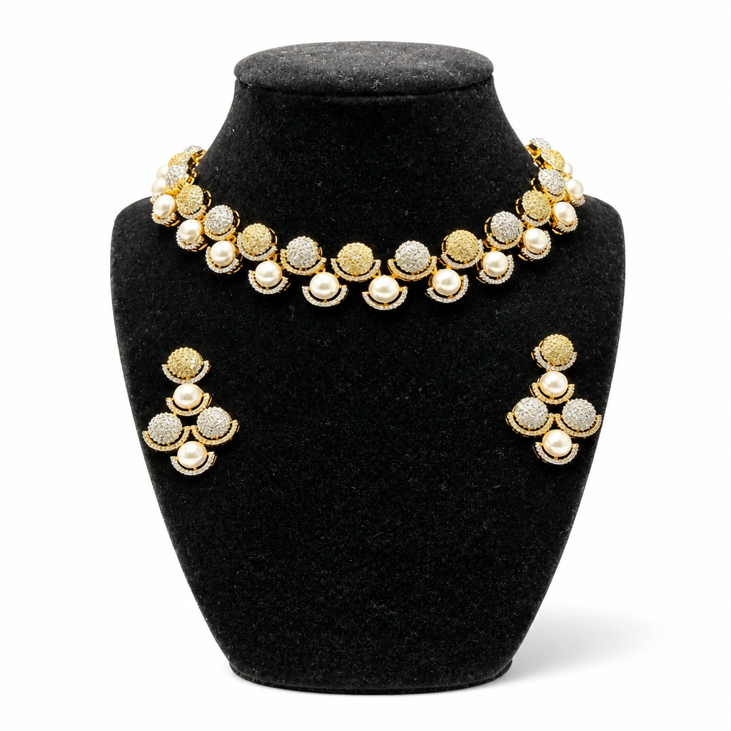 Amaya Pearl Halo Necklace Set